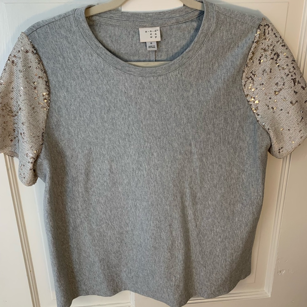 A new day top size s